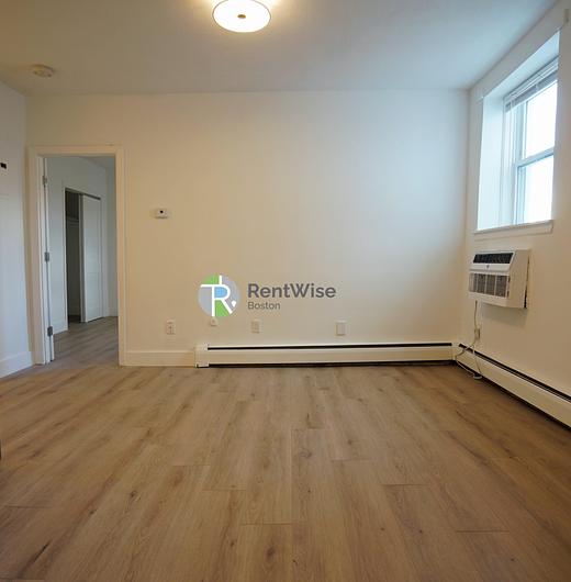 Photo of 740 East 7th Street