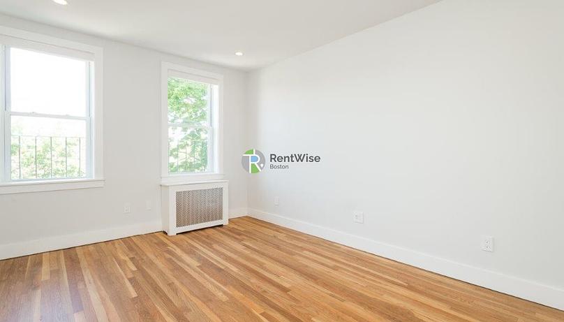 Photo of 288 Chestnut Hill Avenue