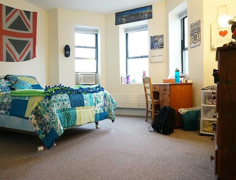 Photo of 829 Beacon St