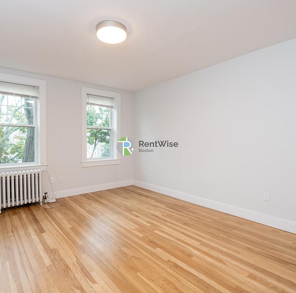 Photo of 288 Chestnut Hill Avenue