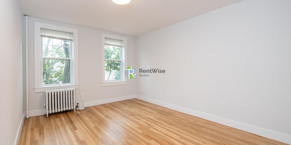 Photo of 288 Chestnut Hill Avenue