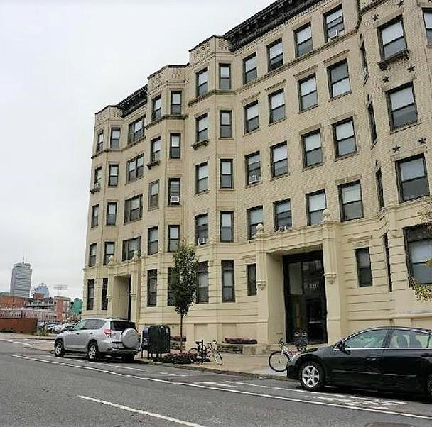 Photo of 829 Beacon St