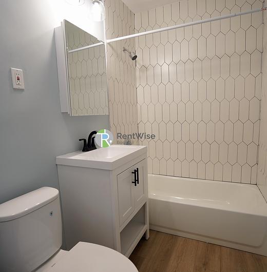 Photo of 740 East 7th Street