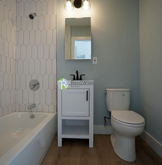 Photo of 740 East 7th Street