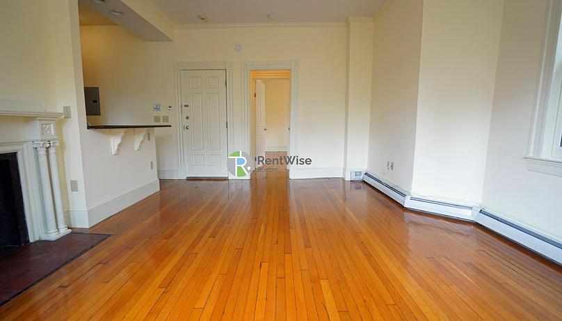 Photo of 195 Commonwealth Ave