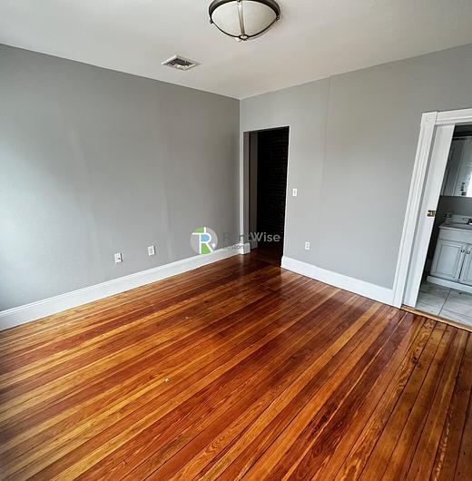 Photo of 33 Adamson St