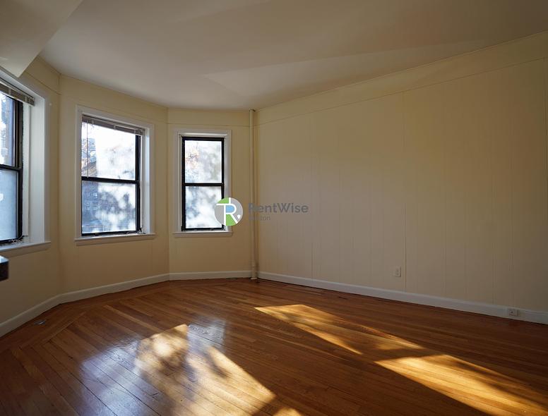 Photo of 1135 Commonwealth Avenue