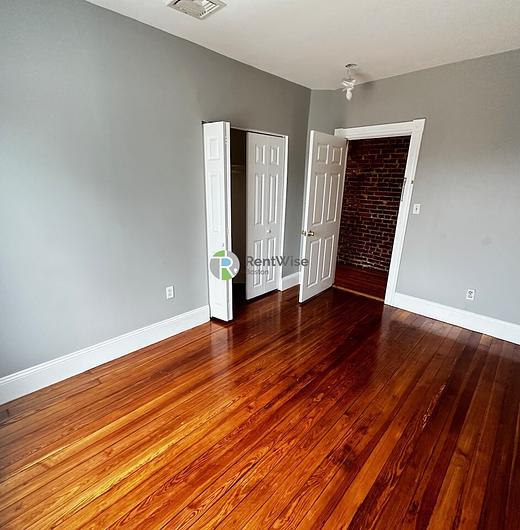 Photo of 33 Adamson St