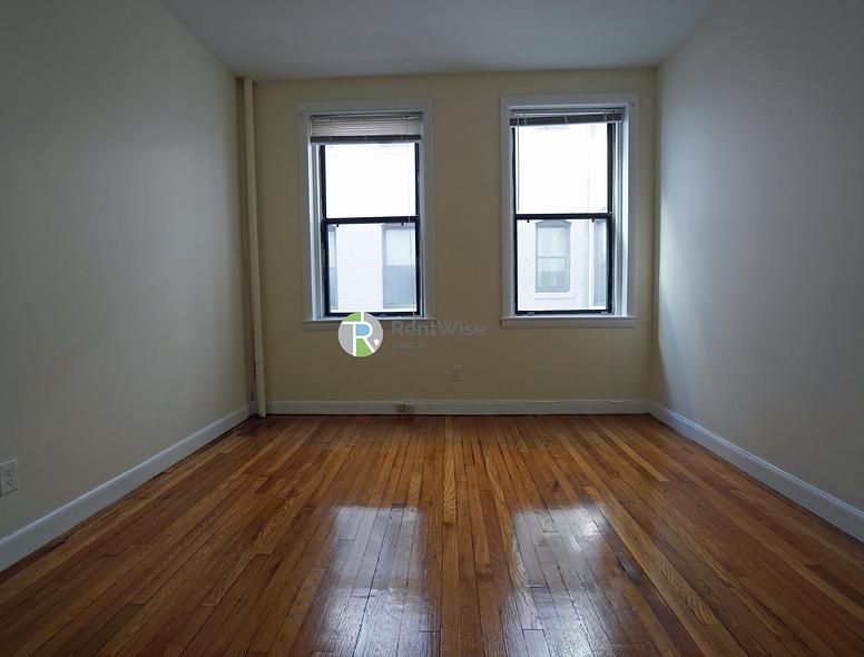 Photo of 1135 Commonwealth Avenue