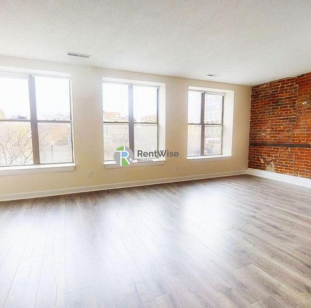 Photo of 1126 Boylston Street