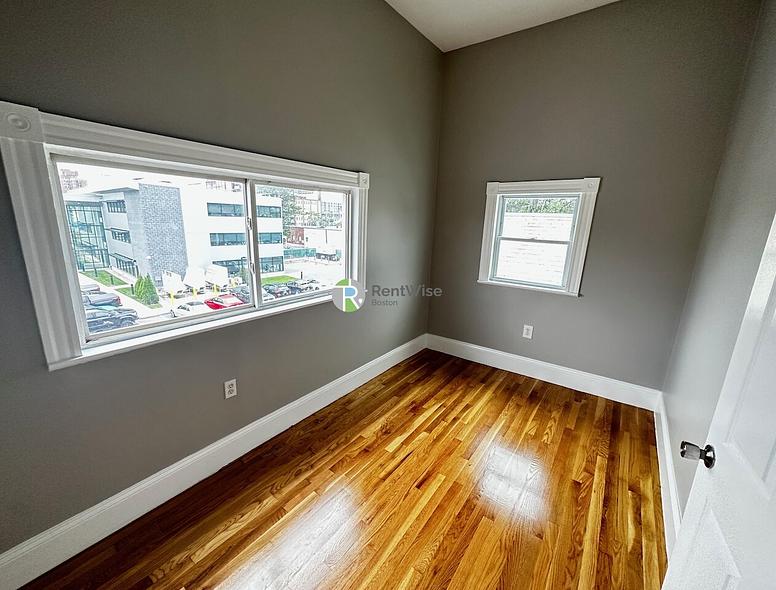 Photo of 33 Adamson St