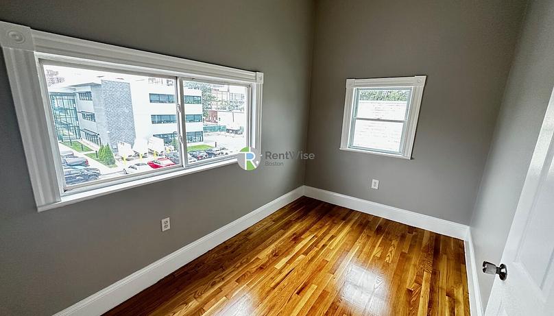 Photo of 33 Adamson St