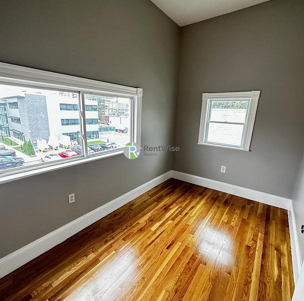 Photo of 33 Adamson St