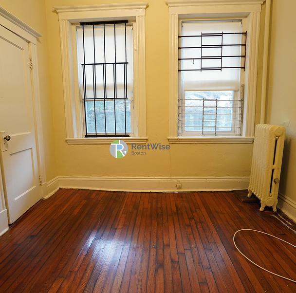 Photo of 159 Kelton Street