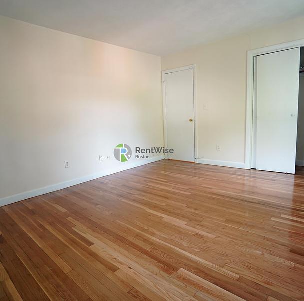 Photo of 84 Gardner St