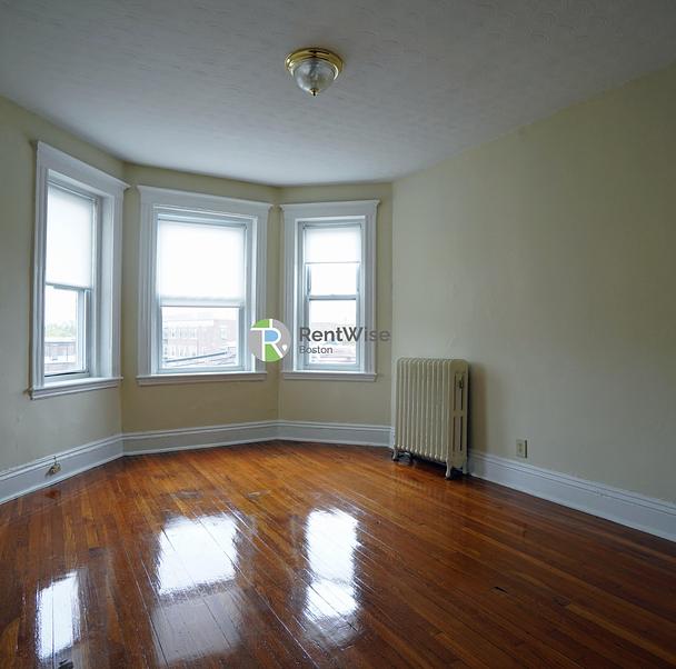 Photo of 161 Kelton Street