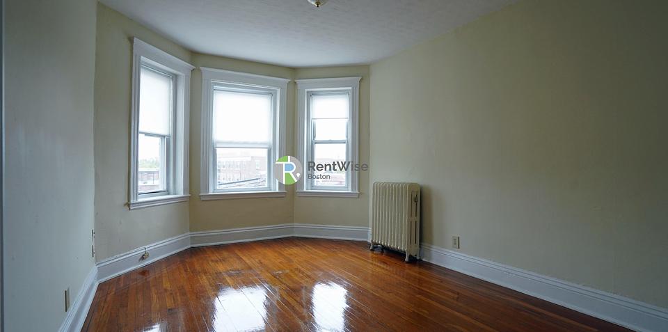 Photo of 161 Kelton Street