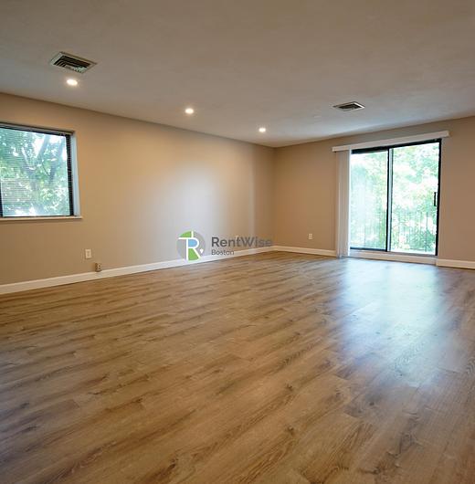 Photo of 404 Langley Road
