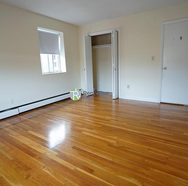 Photo of 90 Gardner St