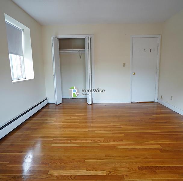 Photo of 90 Gardner St