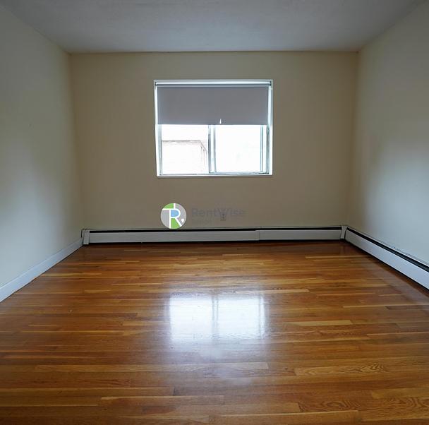 Photo of 90 Gardner St