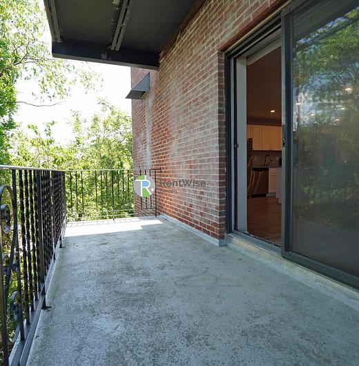 Photo of 404 Langley Road