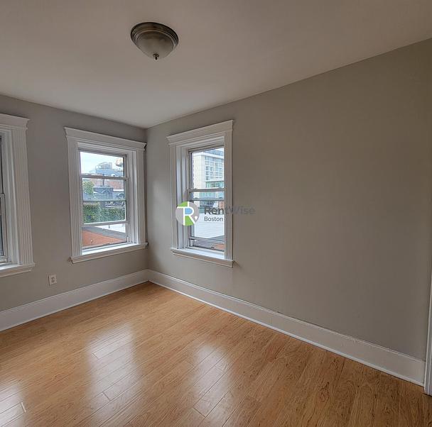 Photo of 70 Joy St