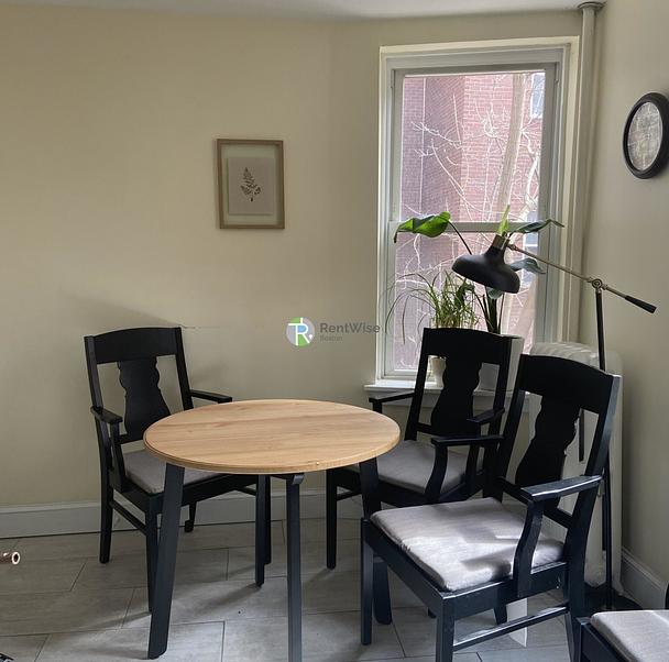 Photo of 70 Joy St