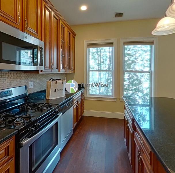 Photo of 81 Hillside St