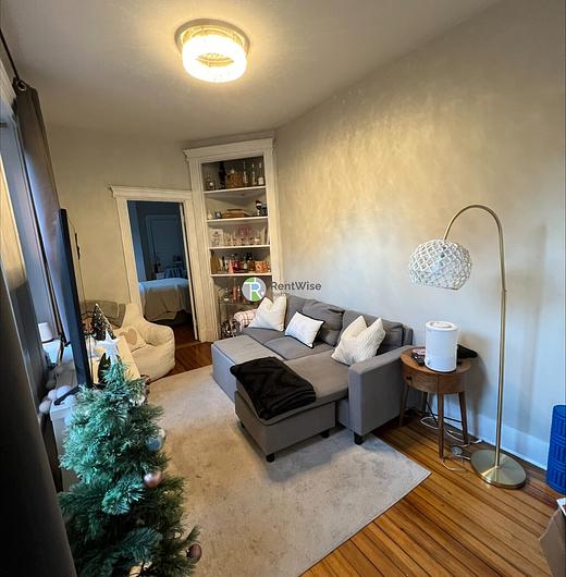 Photo of 70 Joy St