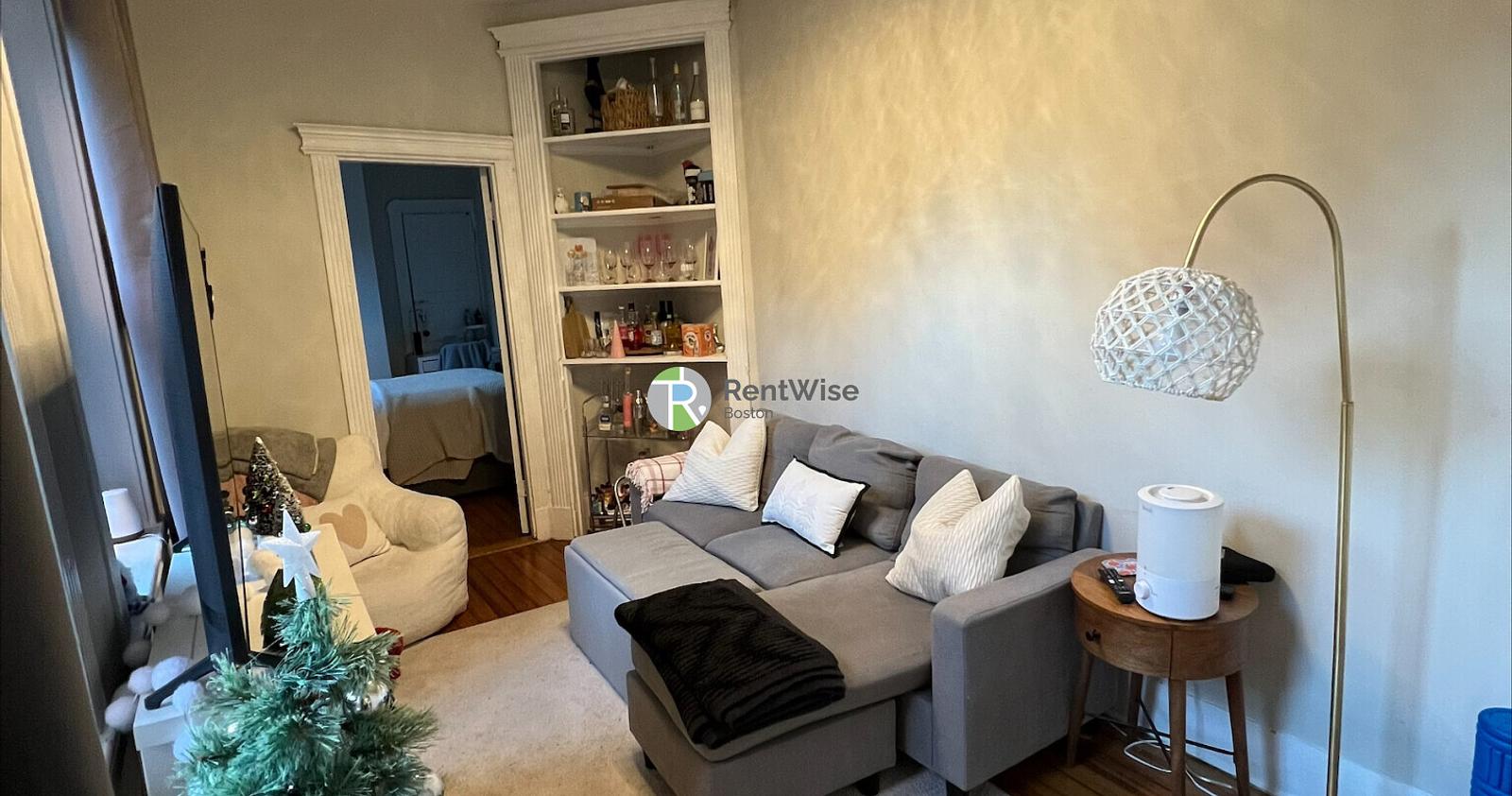 Photo of 70 Joy St