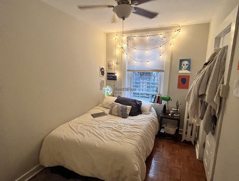 Photo of 70 Joy St