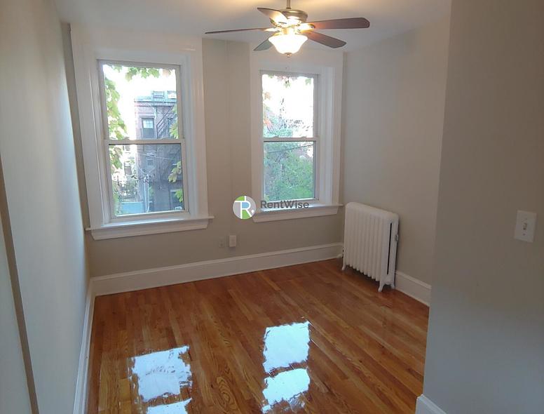 Photo of 70 Joy St
