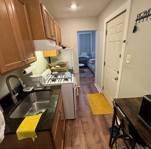 Photo of 70 Joy St