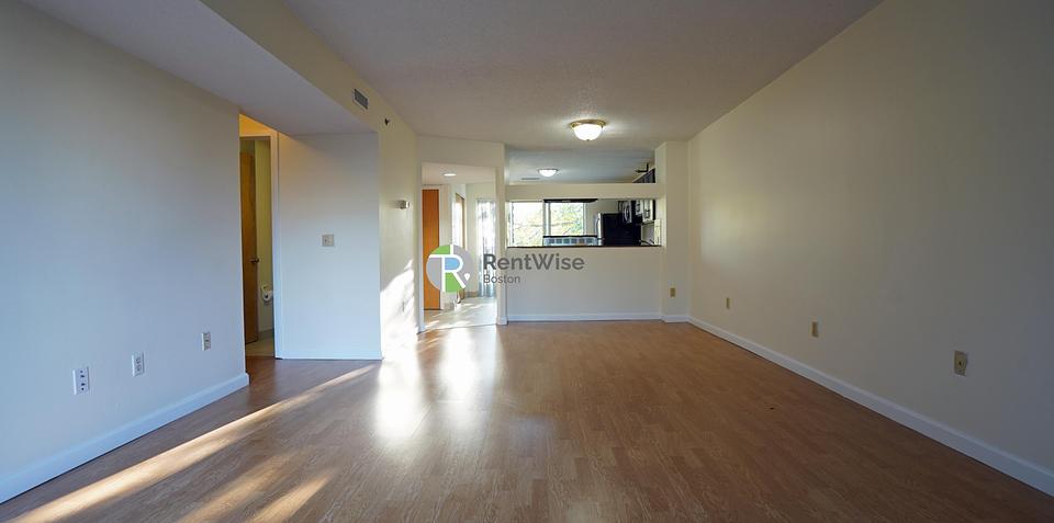 Photo of 140 North Beacon Street