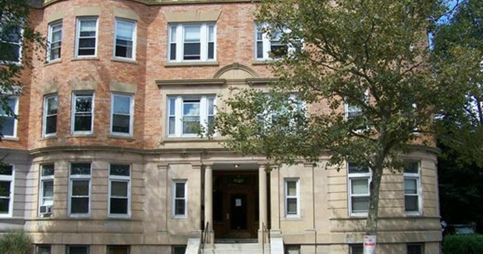 Photo of 1822 Beacon Street
