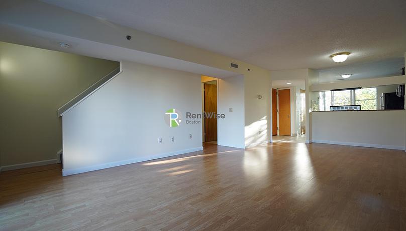 Photo of 140 North Beacon Street