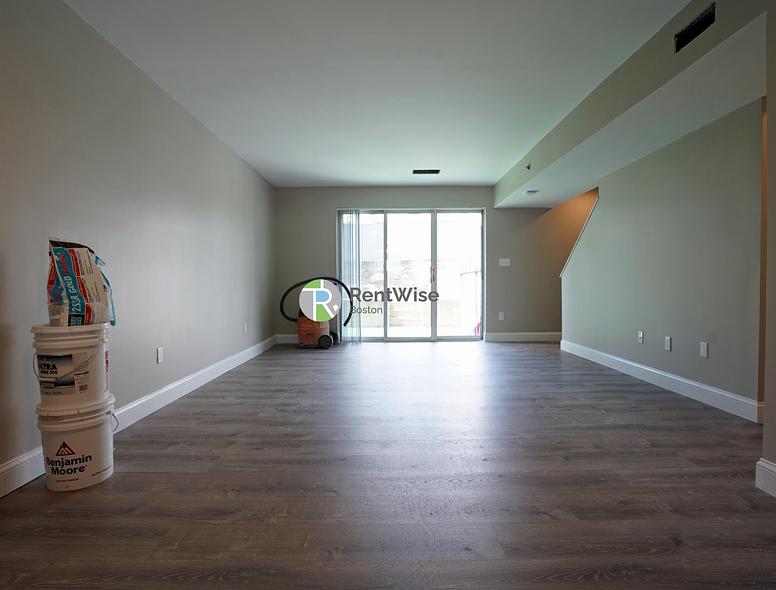 Photo of 140 North Beacon Street