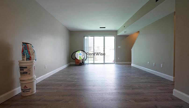 Photo of 140 North Beacon Street