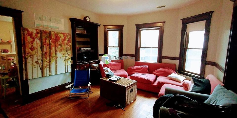 Photo of 89 Winthrop St