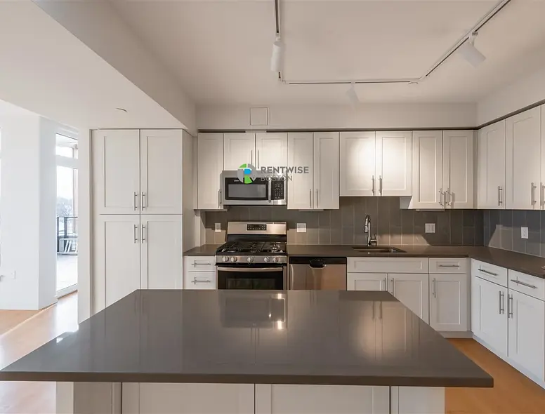 Photo of 77 New St