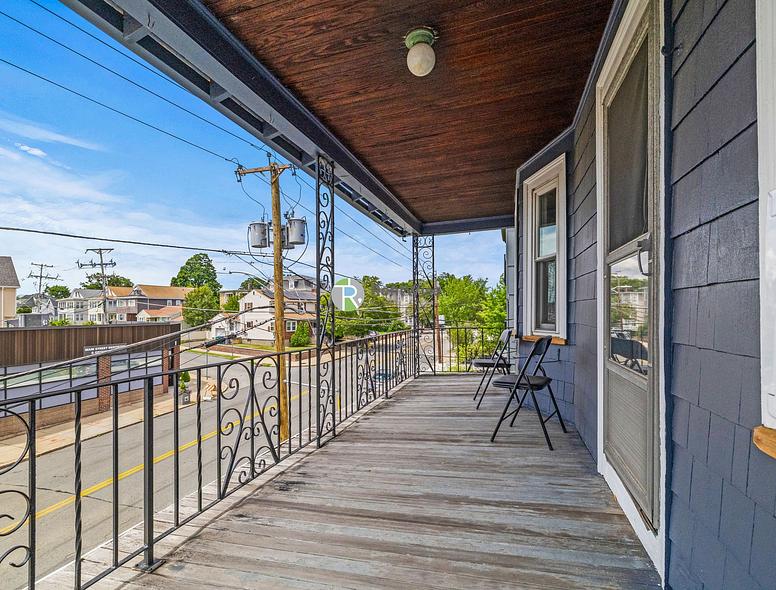 Photo of 256 Main St