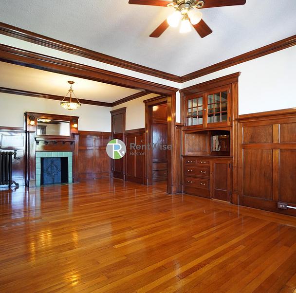 Photo of 452 Park Drive