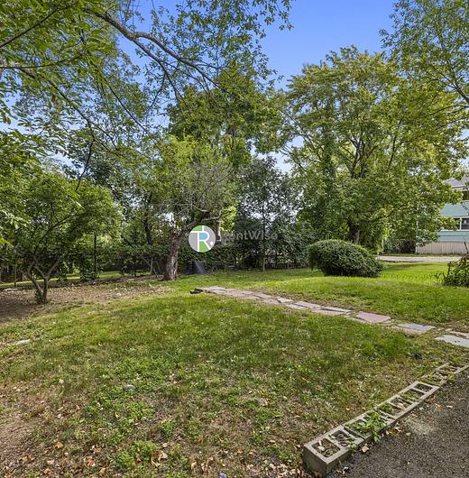 Photo of 17 Tesla Avenue