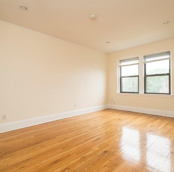 Photo of 123 Highland Ave
