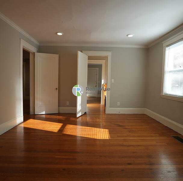 Photo of 651 Washington Street