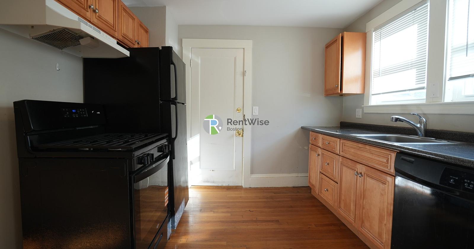 Photo of 651 Washington Street