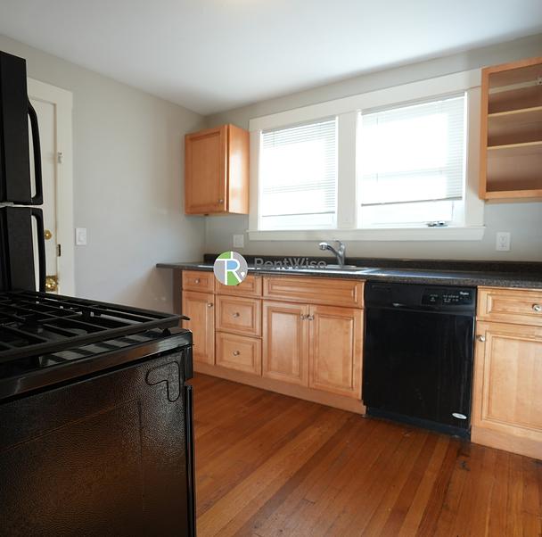 Photo of 651 Washington Street