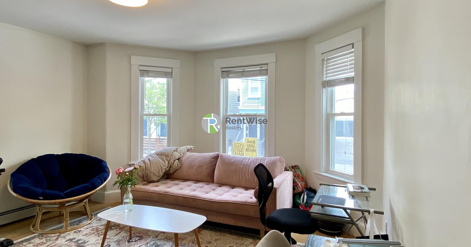 Photo of 319 Columbia St.