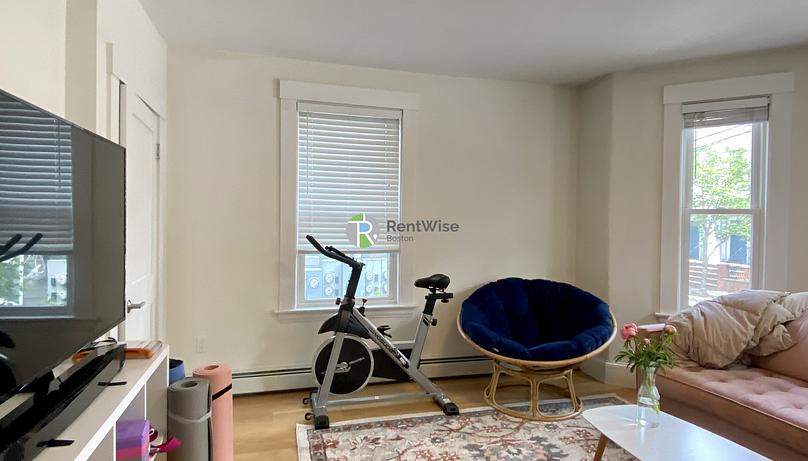Photo of 319 Columbia St.